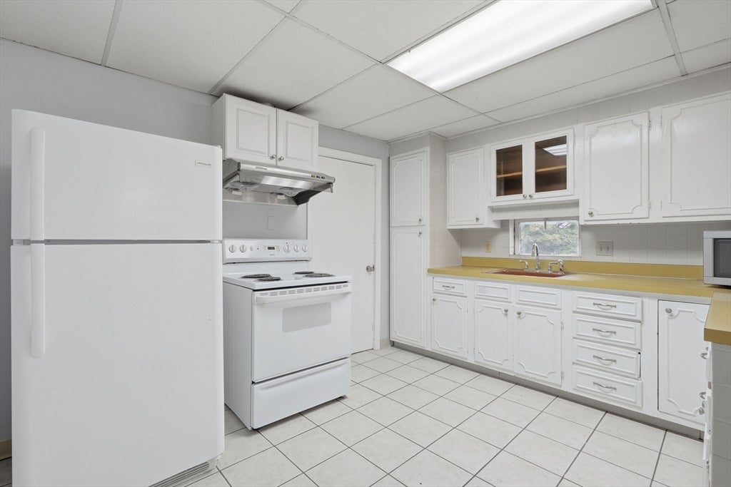 90-92 Thorndike St, Arlington, MA, 90-92 Thorndike St, Arlington, MA Photo #28