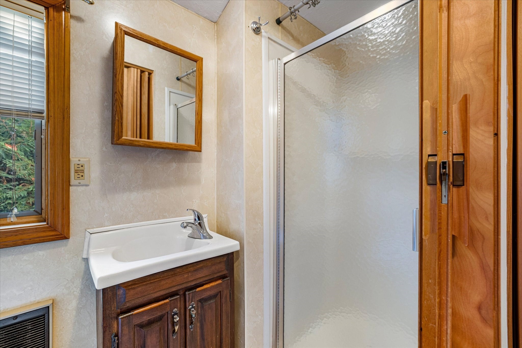 47 Point Pleasant Rd, Webster, MA, 47 Point Pleasant Rd, Webster, MA Photo #35