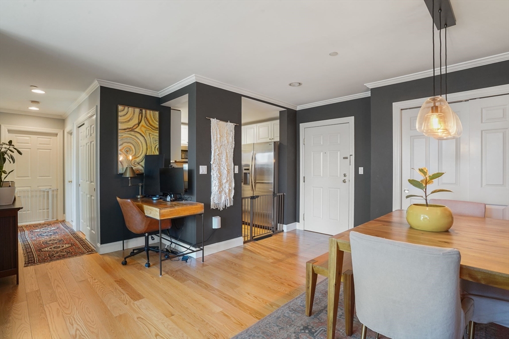 65 Chelsea Street 305