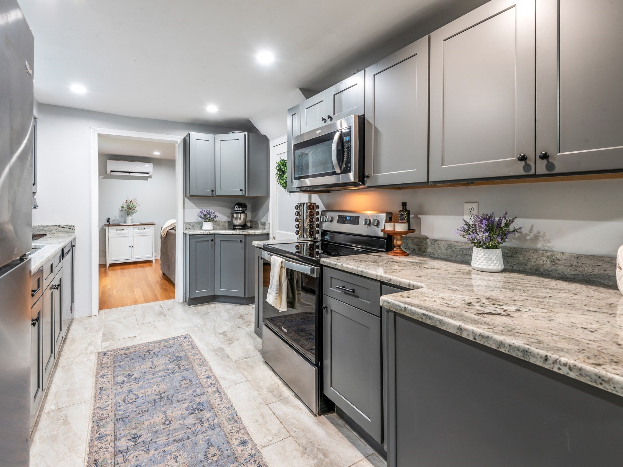 101 S Main St, Uxbridge, MA, 101 S Main St, Uxbridge, MA Photo #13