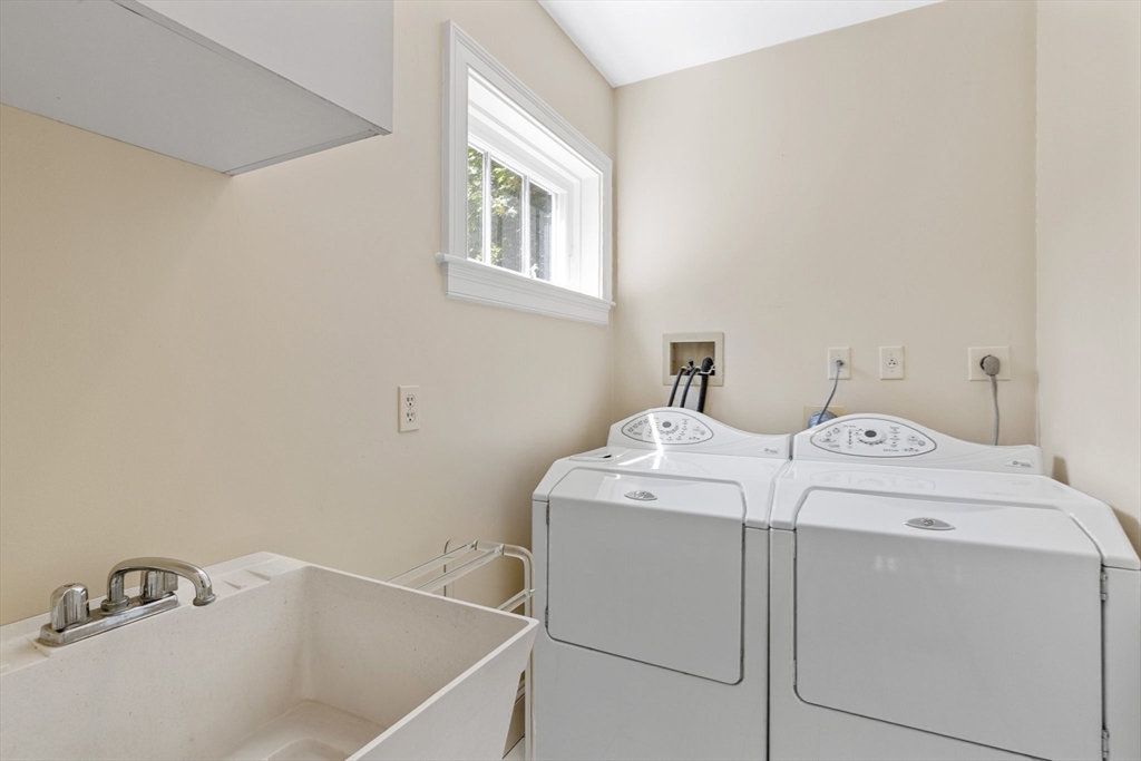 4390 Main St, Barnstable, MA Photo #38