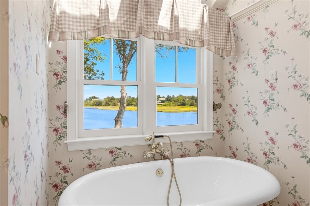 4390 Main St, Barnstable, MA Photo #22