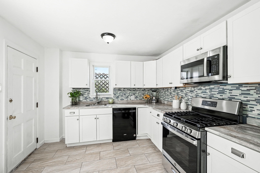 6 Williams Pl