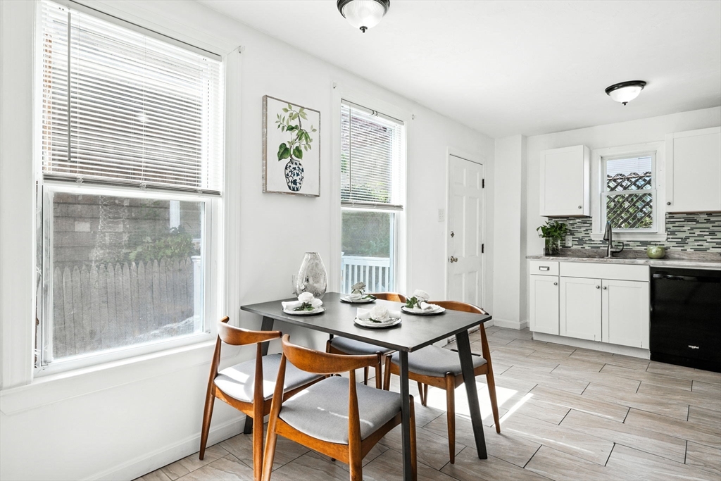 6 Williams Pl