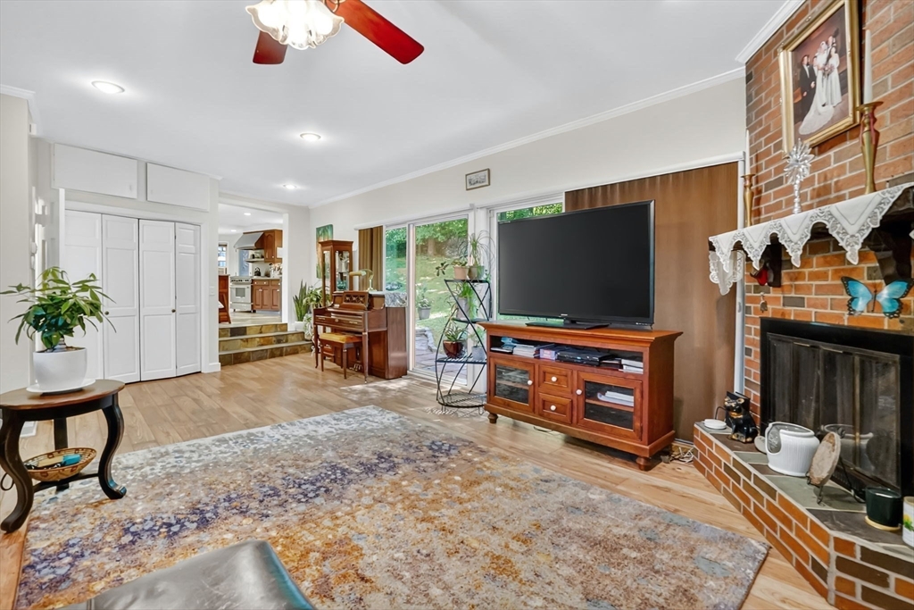 68 Monson Rd