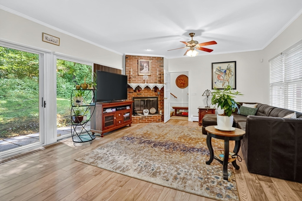 68 Monson Rd