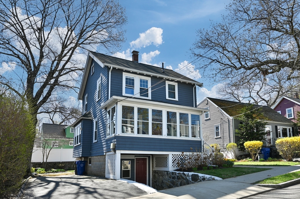 85 Sunset Rd