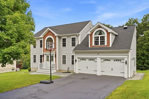 Photo of 147 Roosevelt St, Fitchburg, MA 01420 (MLS # 73555792)