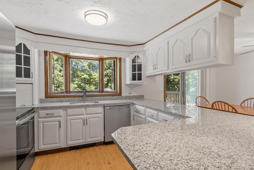 79 Bathrick Rd