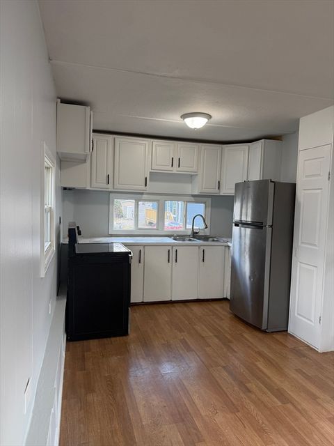 Photo of 181 Boston Post Road E Rd #49, Marlborough, MA 01752 (MLS # 73502818)