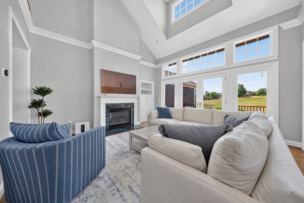 24 Black Rock Dr 24