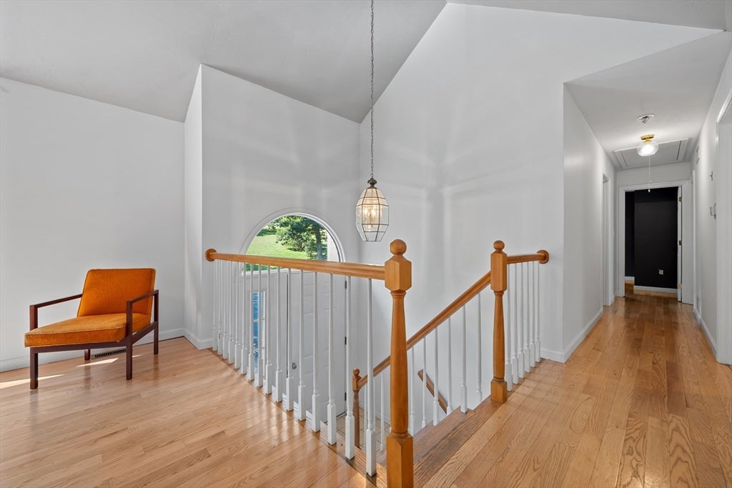 13 Crosby Rd, Grafton, MA Photo #6
