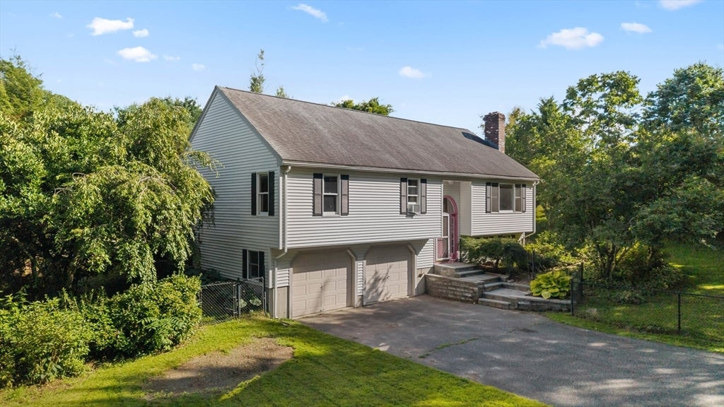 13 Crosby Rd, Grafton, MA Photo #2