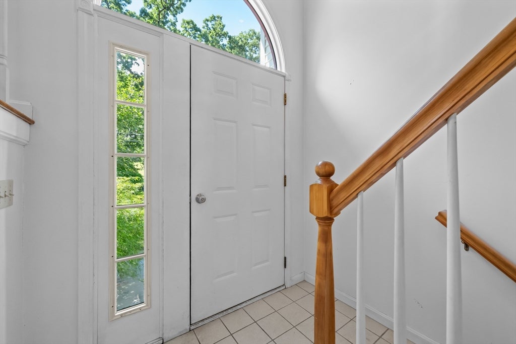 13 Crosby Rd, Grafton, MA Photo #5