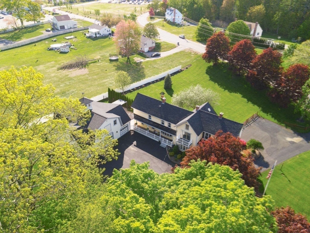 Plaistow, New Hampshire 03865, United States, 5 Bedrooms Bedrooms, ,5 BathroomsBathrooms,Residential,Active,130581