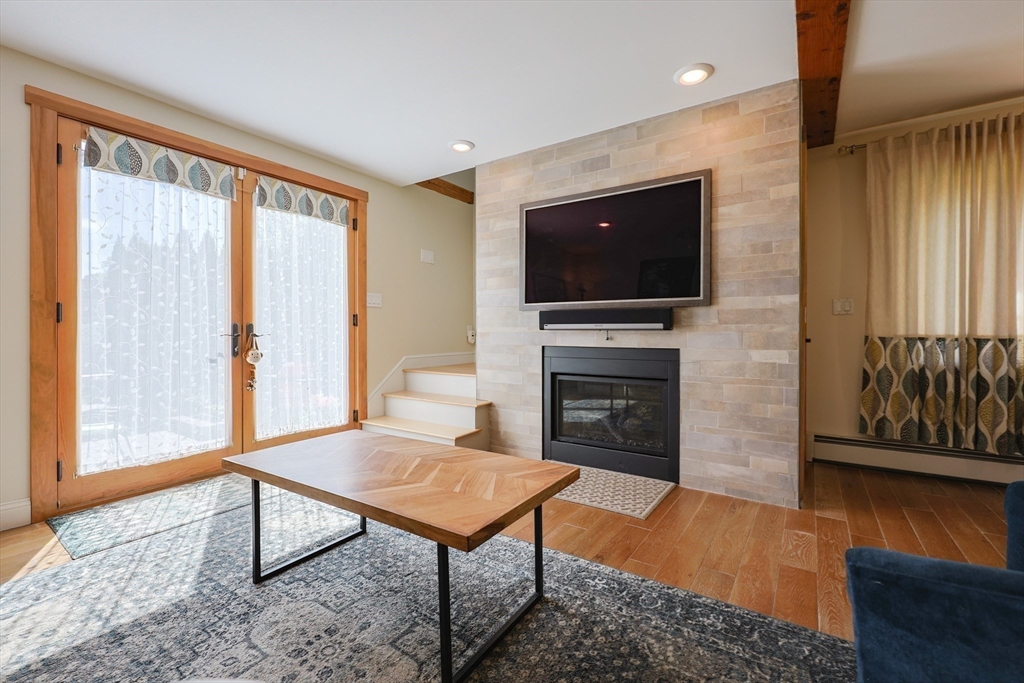 Plaistow, New Hampshire 03865, United States, 5 Bedrooms Bedrooms, ,5 BathroomsBathrooms,Residential,Active,130581