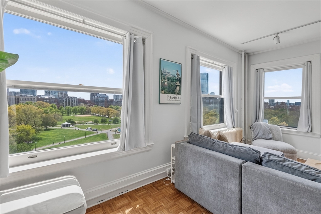 48 Beacon St 9F