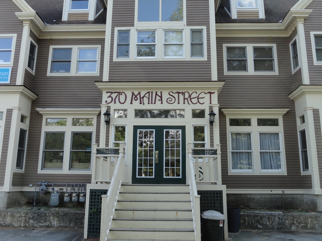 370 Main Street 202A