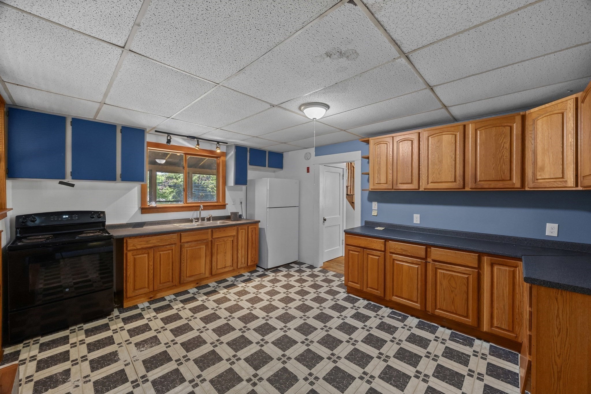 18 Old Dudley Rd, Oxford, MA, 18 Old Dudley Rd, Oxford, MA Photo #9