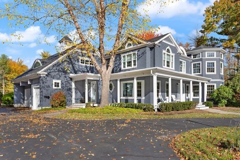 22 Flyaway Pond Dr Easton MA 02356