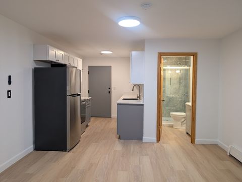 Photo of 420 Woodward Rd #19, North Providence, RI 02904 (MLS # 73517284)