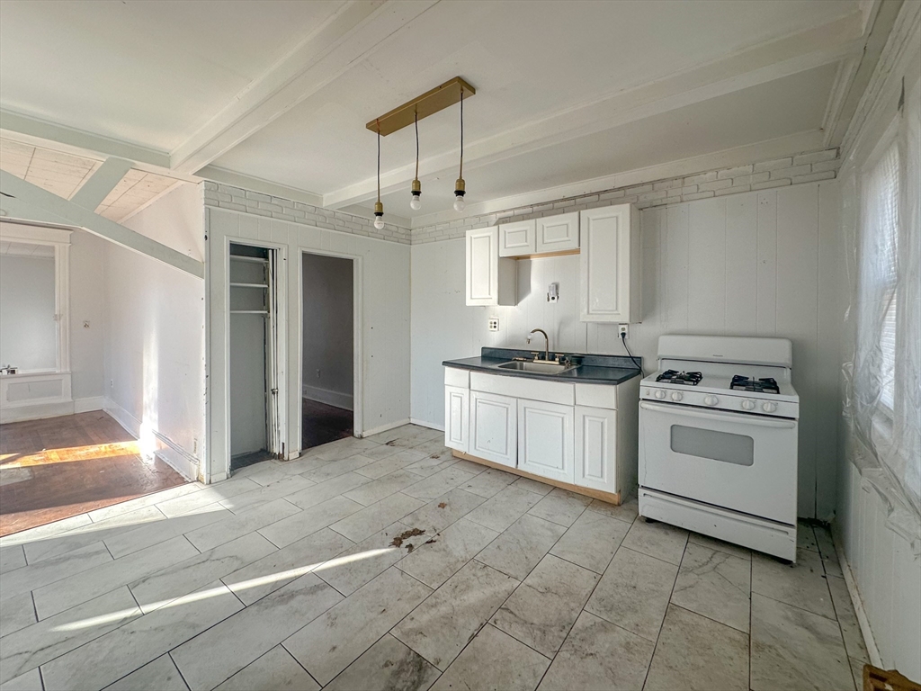 29-31 Rush St