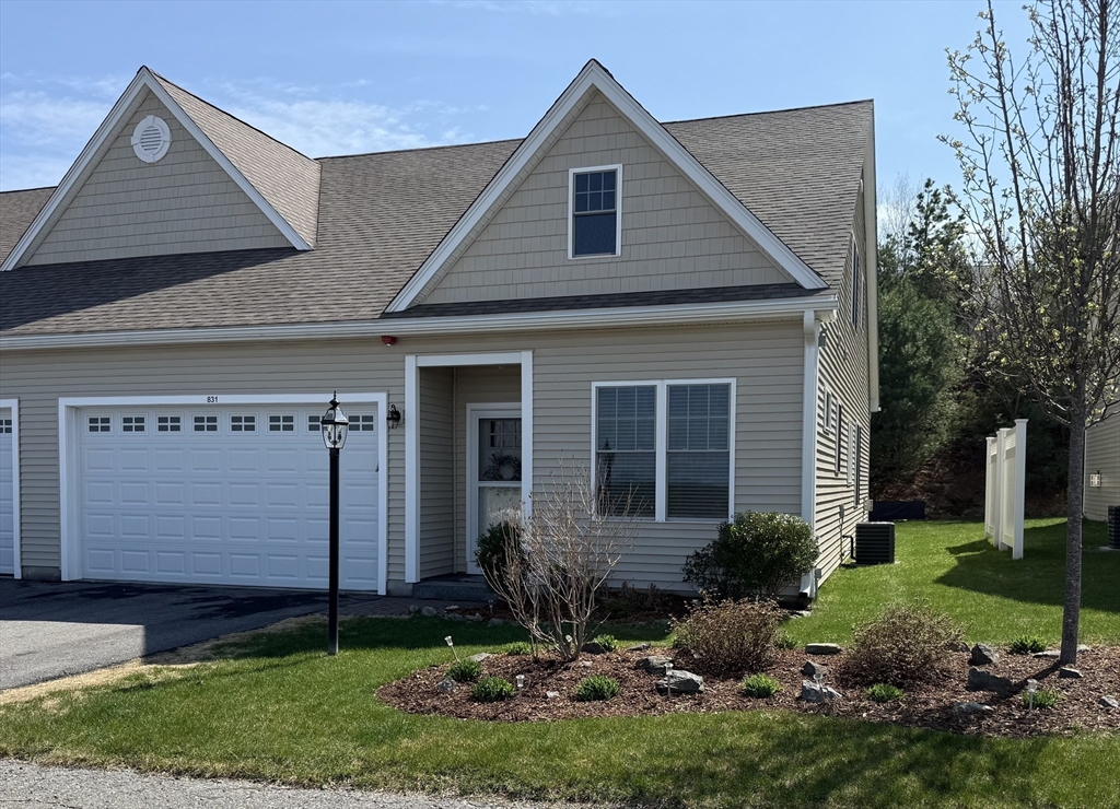 831 Ledgewood Way 831