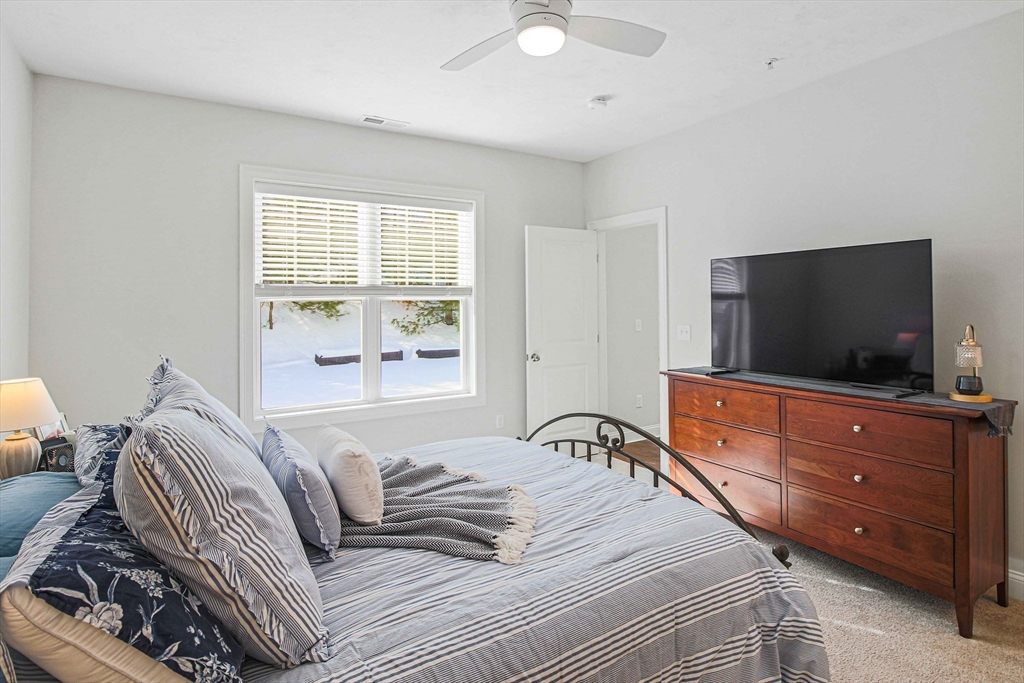 831 Ledgewood Way 831