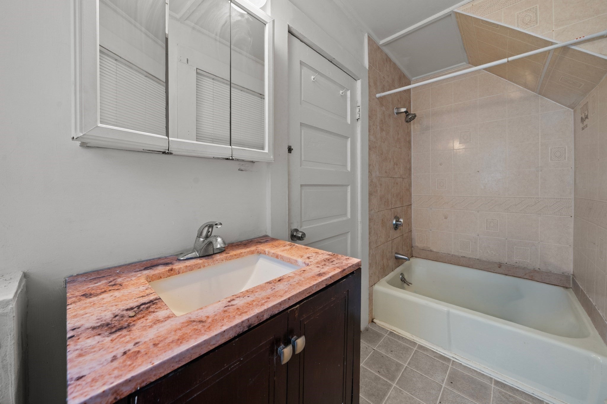 49 Saunders Rd #1, Lynn, MA, 49 Saunders Rd #1, Lynn, MA Photo #6