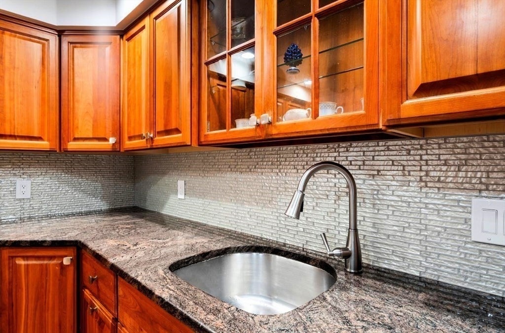 14 Dotty Ann Dr, Framingham, MA, 14 Dotty Ann Dr, Framingham, MA Photo #6