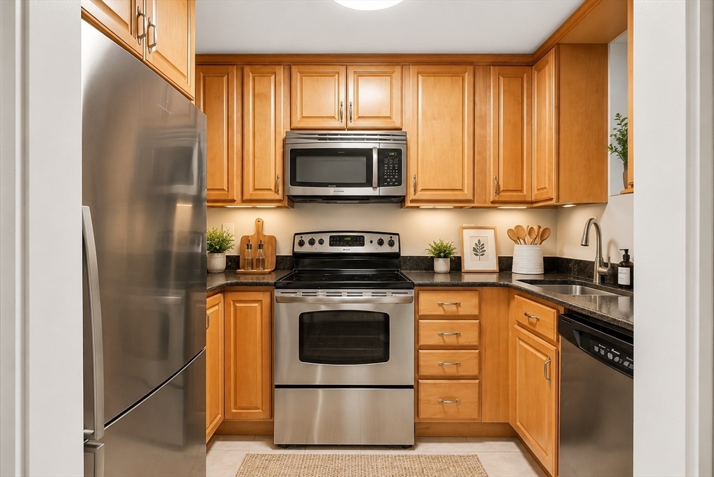 362 Commonwealth Ave 4C