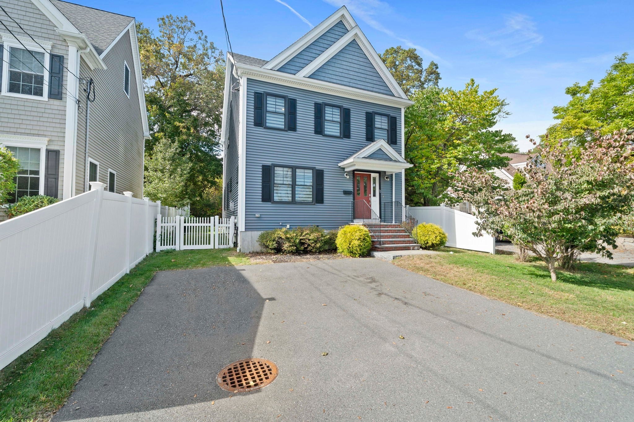12 Arcadia Ave