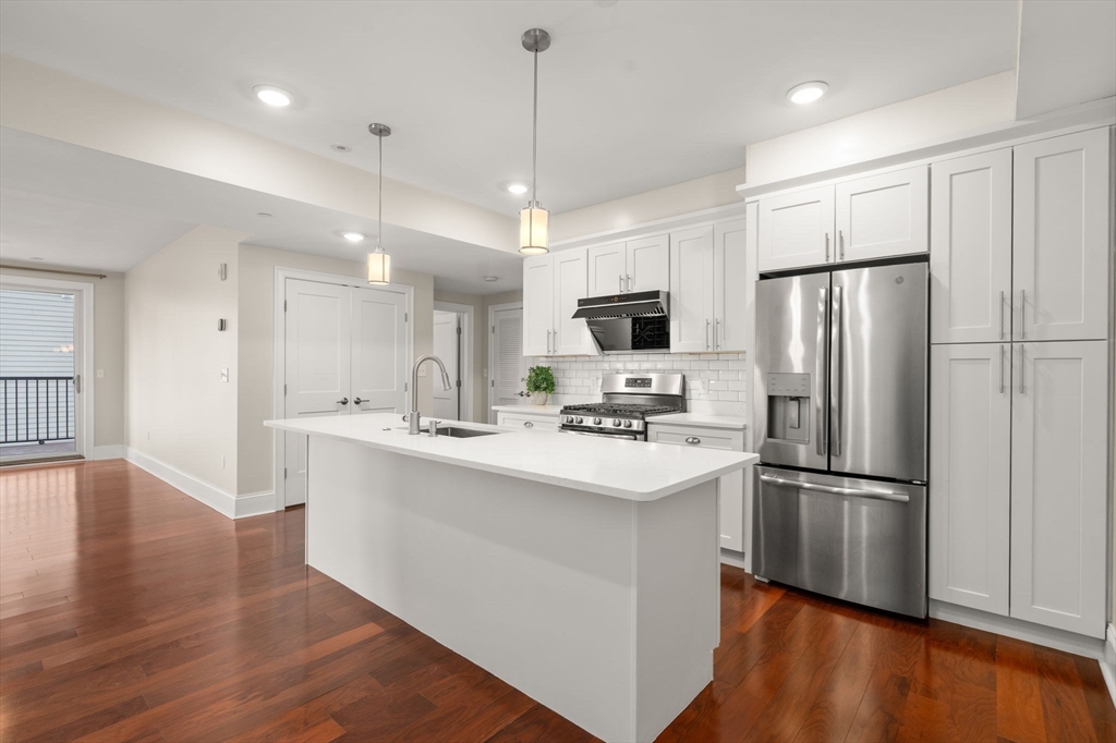 18 Johnson Ave #18-3, Quincy, MA, 18 Johnson Ave #18-3, Quincy, MA Photo #3
