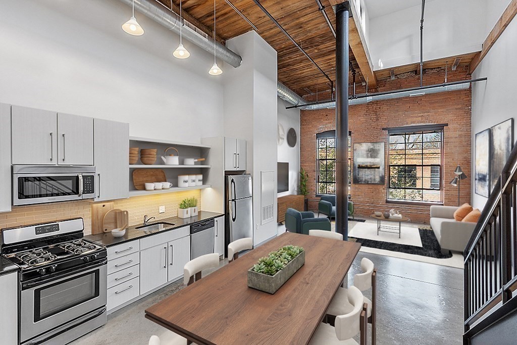 160 Water St 114