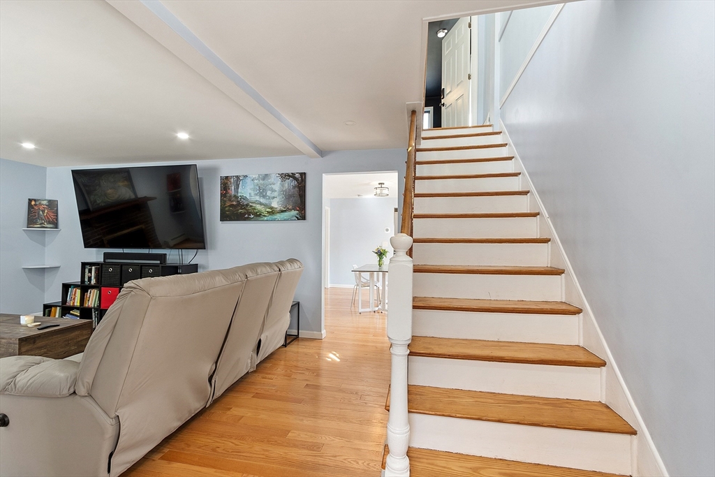 48 Whipple Rd