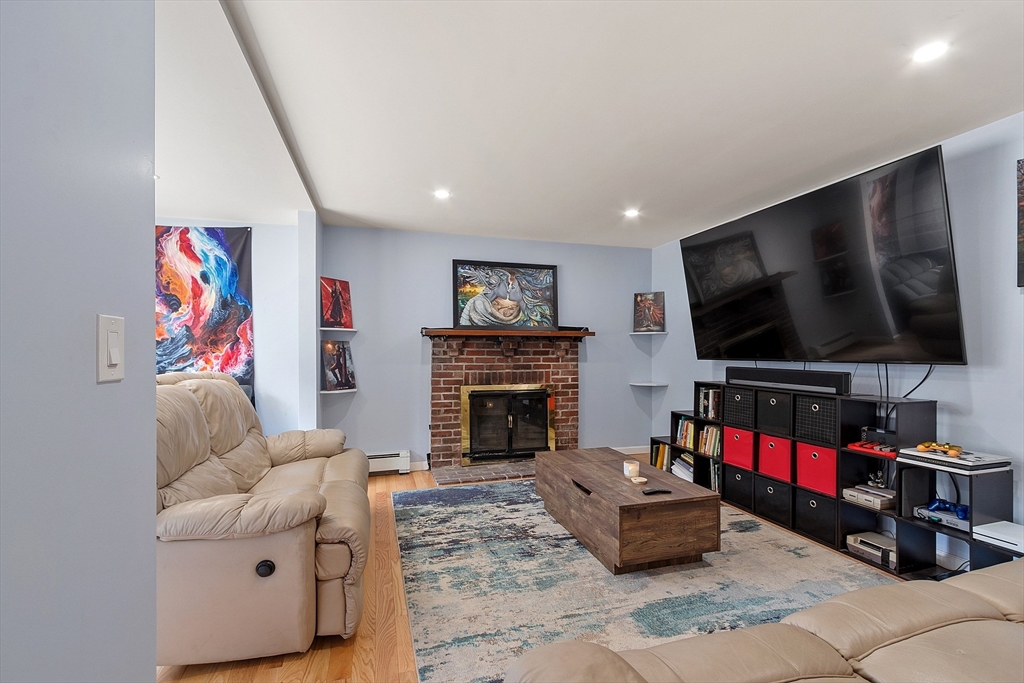 48 Whipple Rd