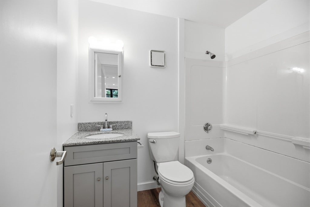 24 Norman St #1, Salem, MA, 24 Norman St #1, Salem, MA Photo #18