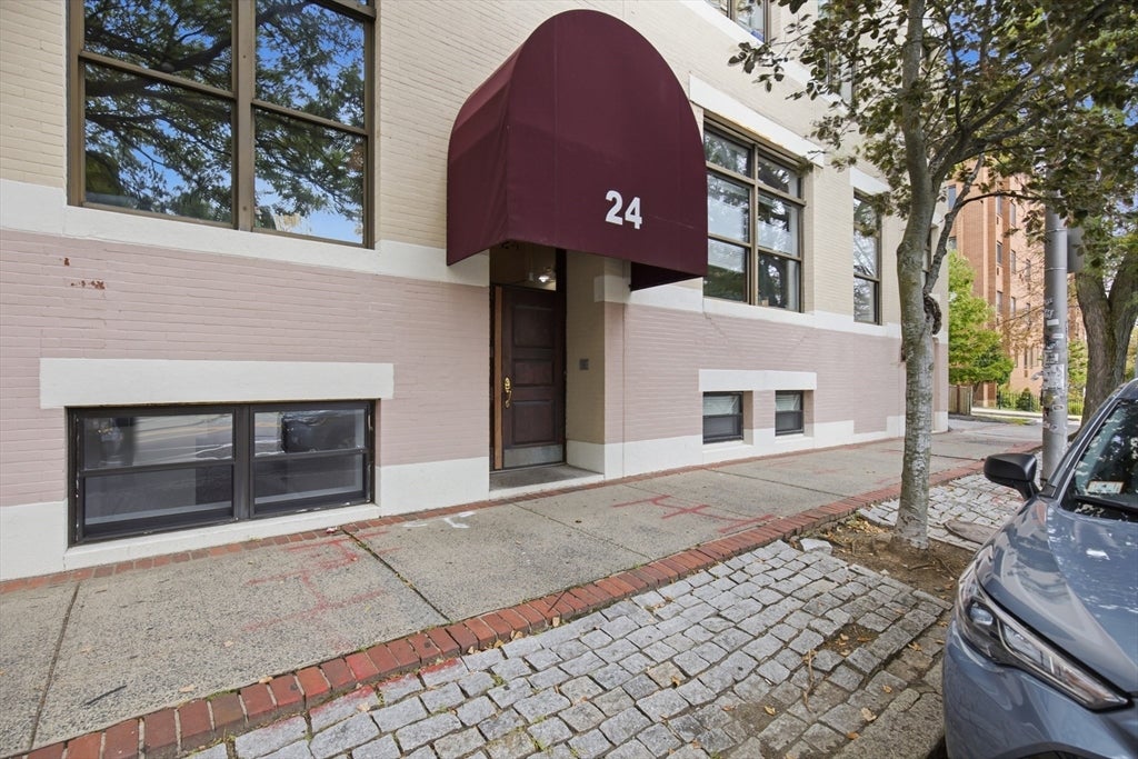 Photo of 24 Norman St, Salem, MA
