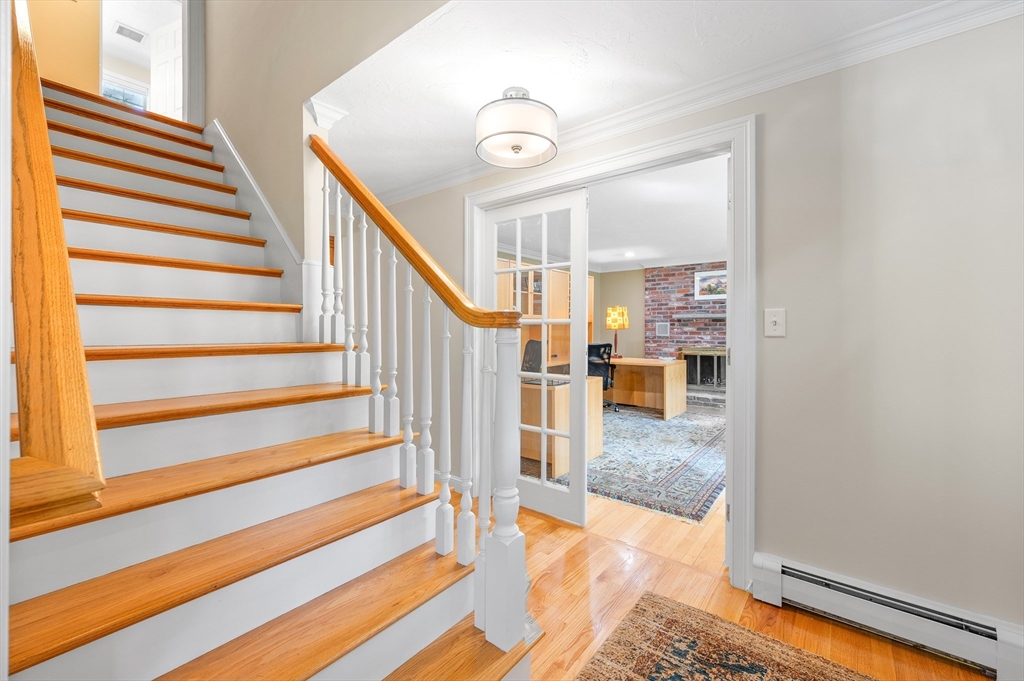 7 N Mill St