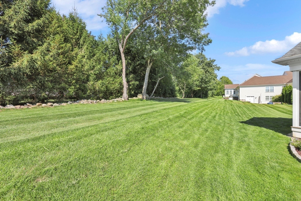 12 Sandalwood Dr 12