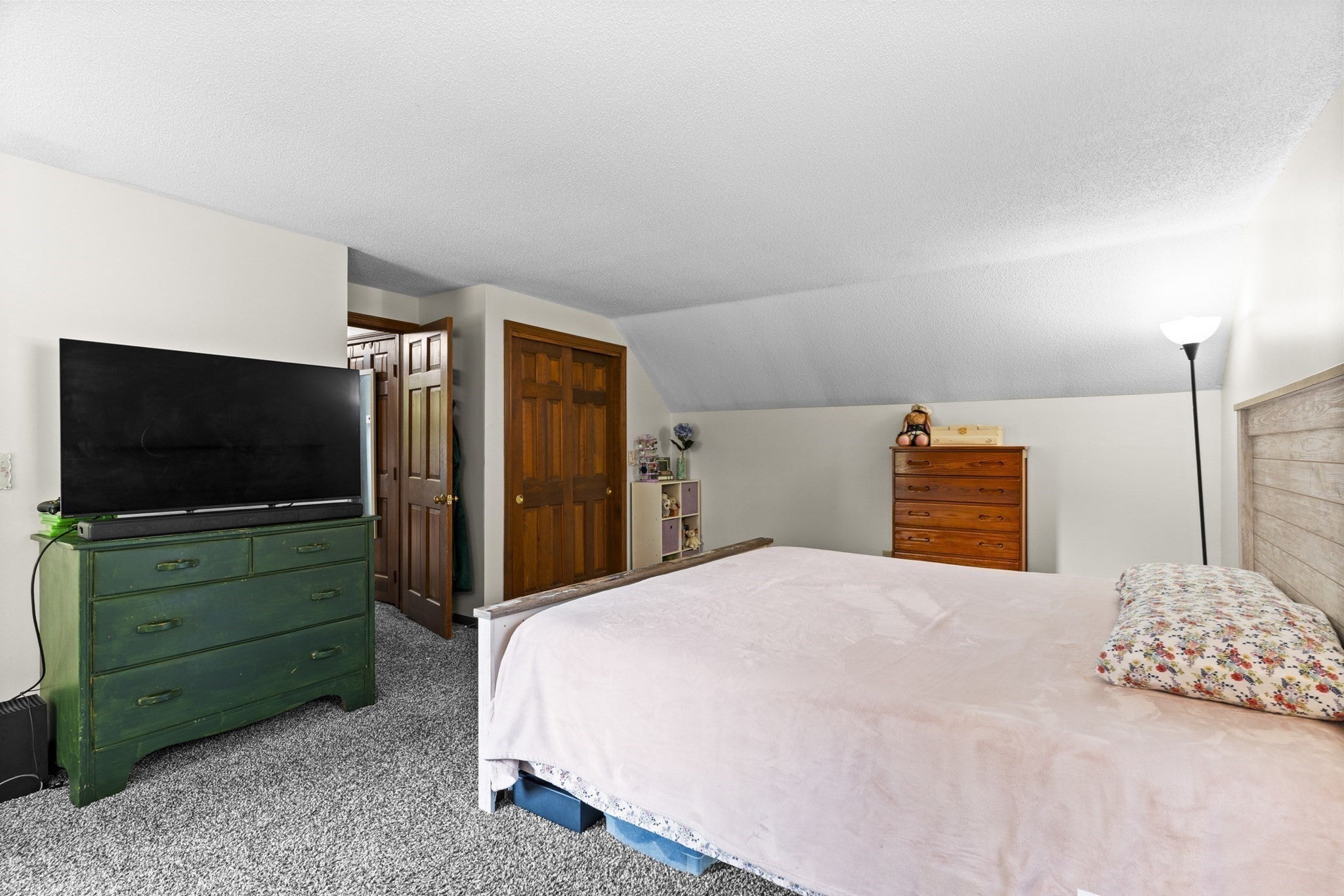 10 Rounseville St, New Bedford, MA, 10 Rounseville St, New Bedford, MA Photo #28