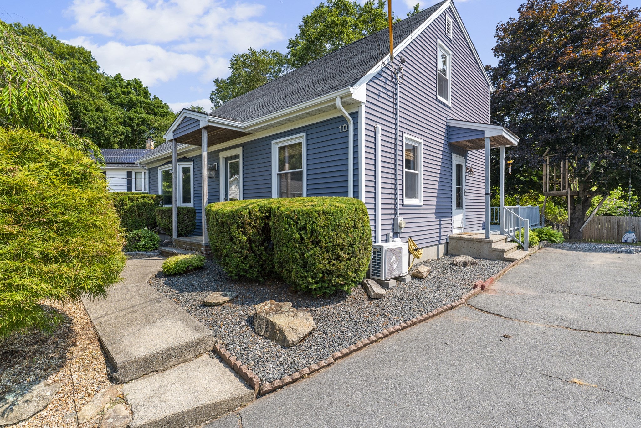 Photo of 10 Rounseville St, New Bedford, MA