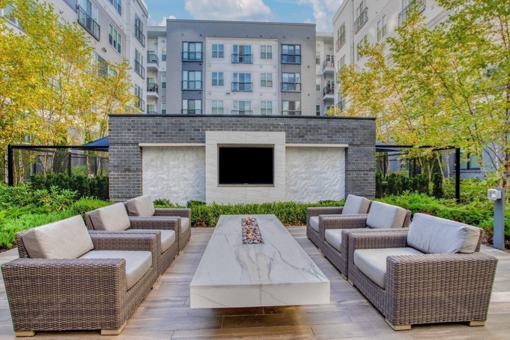 Medford, Massachusetts 02155, United States, 1 Bedroom Bedrooms, ,1 BathroomBathrooms,Residential,Active,180272