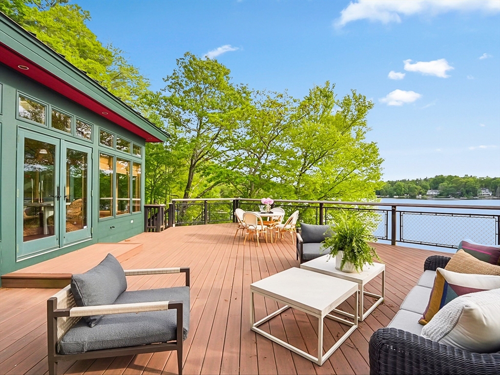 220 Hemlock Path
