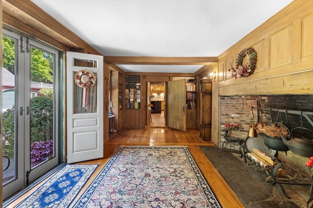 112 Farm Rd