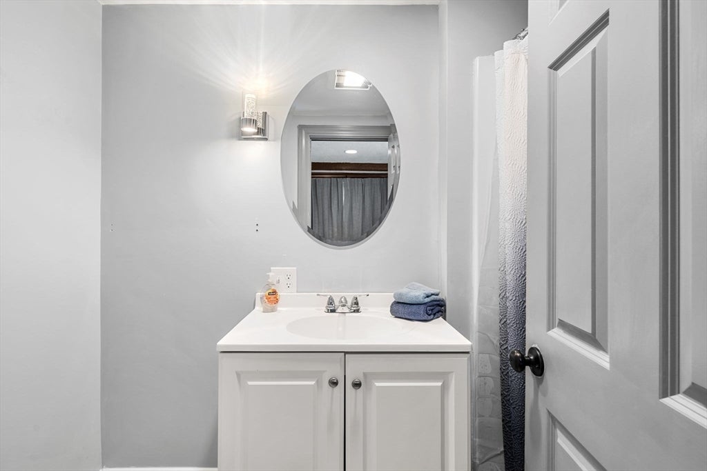 21 Burroughs St, Danvers, MA, 21 Burroughs St, Danvers, MA Photo #16