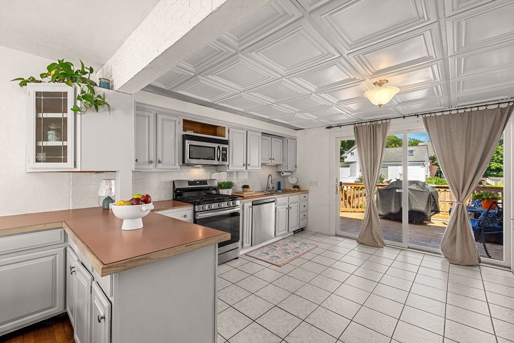 21 Burroughs St, Danvers, MA, 21 Burroughs St, Danvers, MA Photo #8