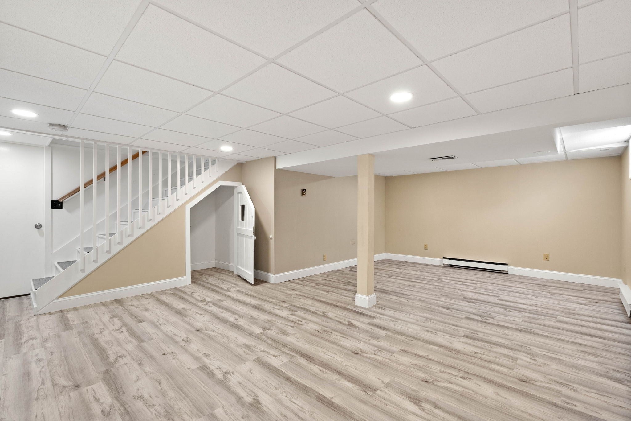 2 Ash St, Amesbury, MA, 2 Ash St, Amesbury, MA Photo #36