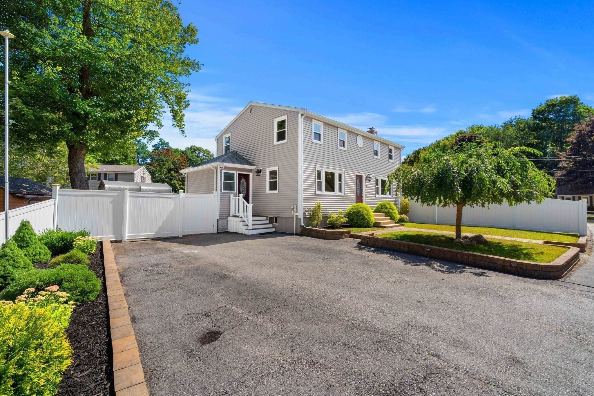 2 Ash St, Amesbury, MA, 2 Ash St, Amesbury, MA Photo #42