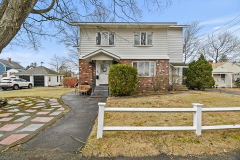 10 Gleason Rd Shrewsbury MA 01545